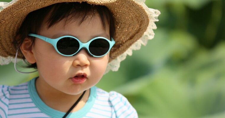 Okulary przeciwsłoneczne dla dzieci – jakie wybrać?